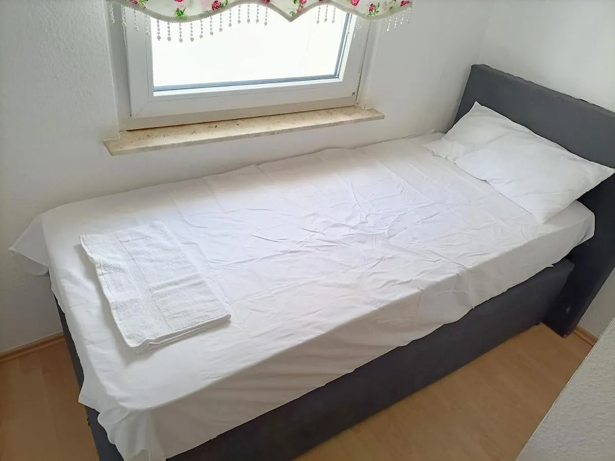 Fmi29,4Zimmer Accommodation Raunheim 0*,